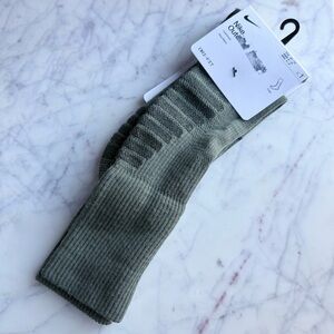 Nike Outdoor Dri-Fit Wool Blend Cushioned Crew Socks Boot socks